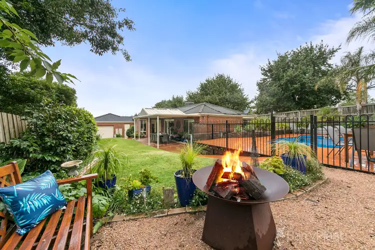 21 Oakleaf Place, Narre Warren South VIC 3805