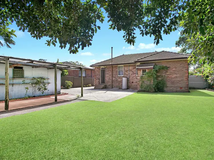 Second view of Homely house listing, 10 Wills Avenue, Chifley NSW 2036