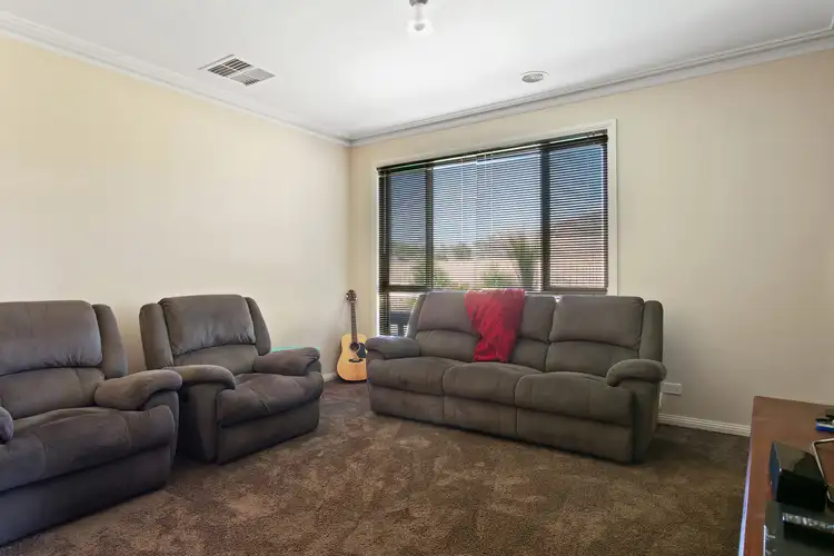 Second view of Homely house listing, 5 Gordon Court, Strathfieldsaye VIC 3551