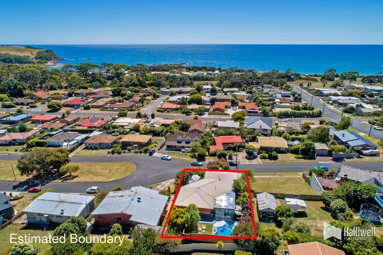 2 Westbury Place, Devonport TAS 7310