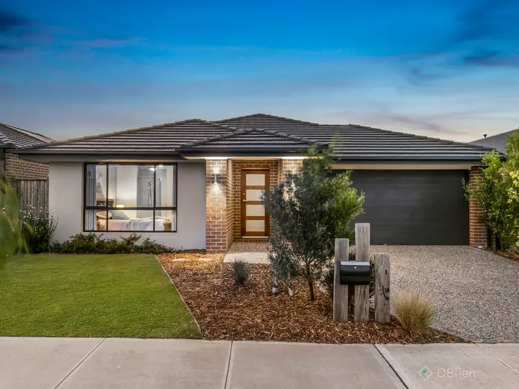 93 Bimberry Circuit, Clyde VIC 3978