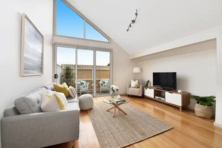 Main view of Homely townhouse listing, 2/3 Arcadia Avenue, Reservoir VIC 3073