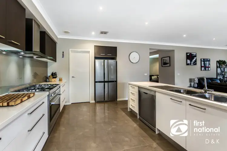 Fifth view of Homely house listing, 2 Syon Court, Burnside Heights VIC 3023