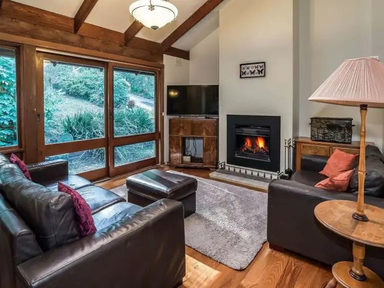 Main view of Homely house listing, 10 Belgrave Avenue, Belgrave VIC 3160