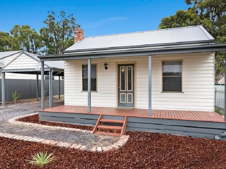 2 Darcy Street, Sailors Gully VIC 3556