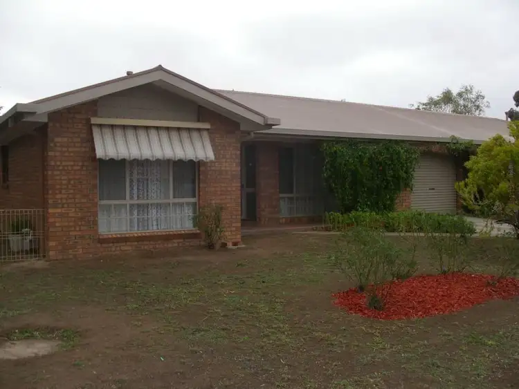 Unit 1/42 Crusoe Road, Kangaroo Flat VIC 3555