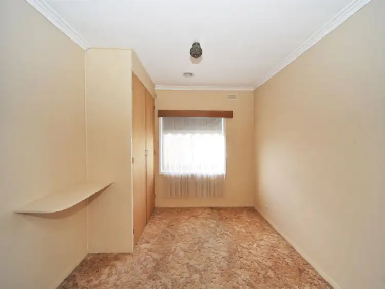 Seventh view of Homely house listing, 293 Mackenzie Street West, Kangaroo Flat VIC 3555