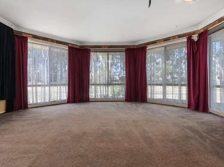 Fourth view of Homely house listing, 8 Clarcoll Crescent South, Kangaroo Flat VIC 3555