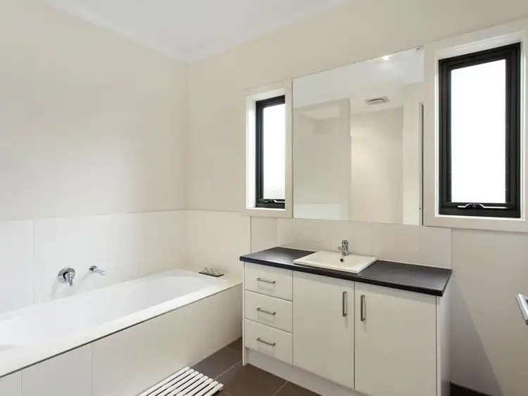 Seventh view of Homely unit listing, 2/26 Midas Court, Strathfieldsaye VIC 3551