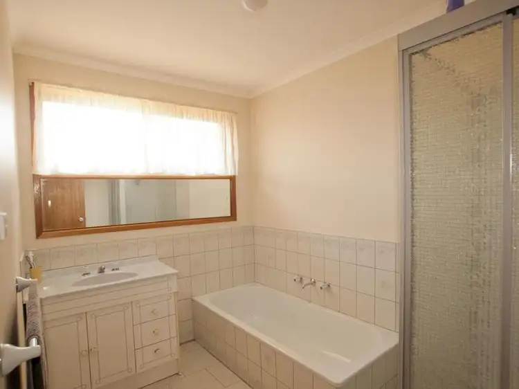 Seventh view of Homely unit listing, 2/19 O'Dea Crescent, Kangaroo Flat VIC 3555
