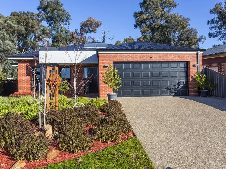 7 Kildonnan Place, Strathdale VIC 3550