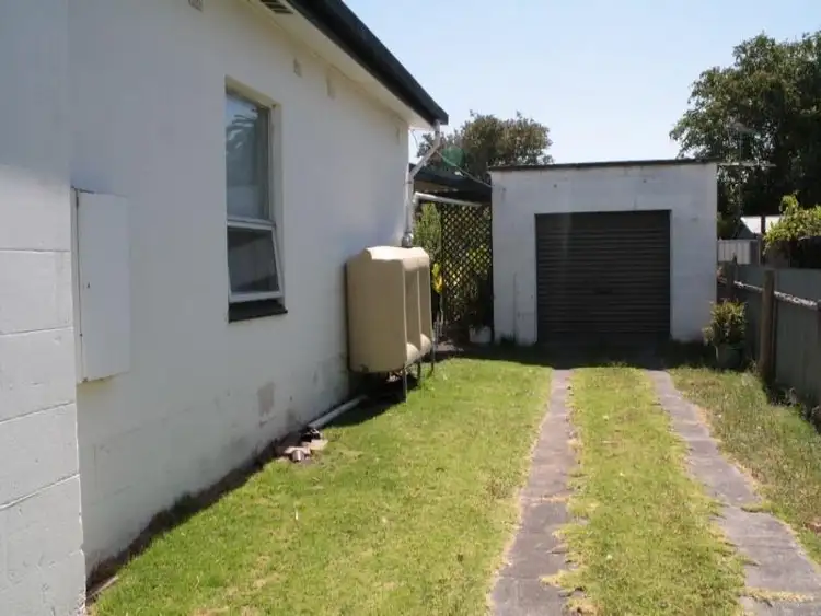 Fifth view of Homely house listing, 4 Stone Avenue, Mount Gambier SA 5290