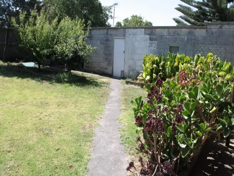 Sixth view of Homely house listing, 4 Stone Avenue, Mount Gambier SA 5290