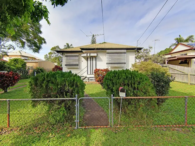 Second view of Homely house listing, 76 Selina Street, Wynnum QLD 4178