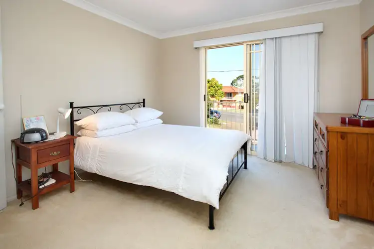Sixth view of Homely unit listing, 5/90 Ernest Street, Manly QLD 4179
