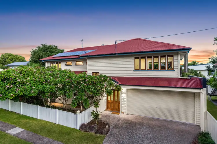 32 Worthing Street, Wynnum QLD 4178