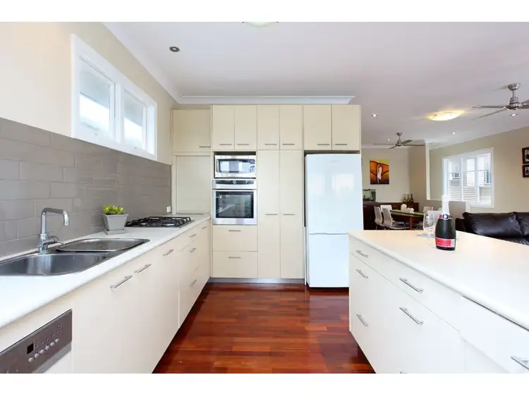 22 Haylock Street, Wynnum QLD 4178