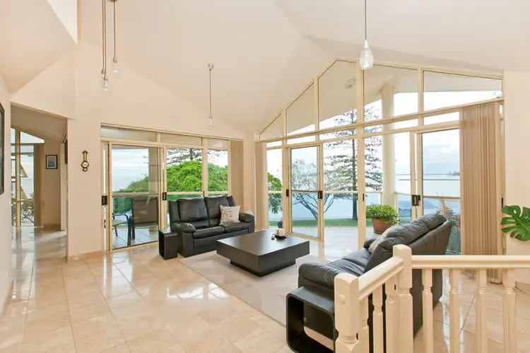 Fourth view of Homely unit listing, 1/61 Waterloo Esplanade, Wynnum QLD 4178