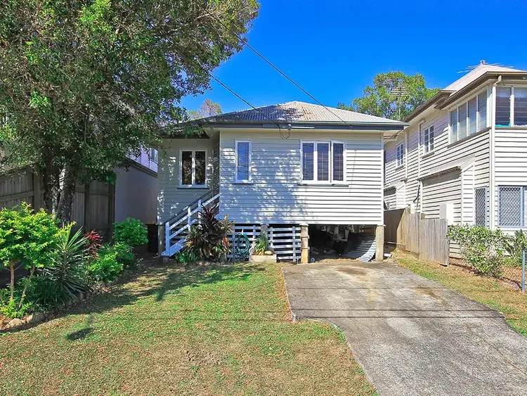 32 Killarney Avenue, Manly West QLD 4179