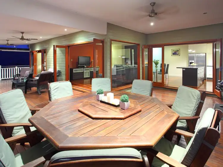 Second view of Homely house listing, 118 Coreen Street, Wynnum QLD 4178