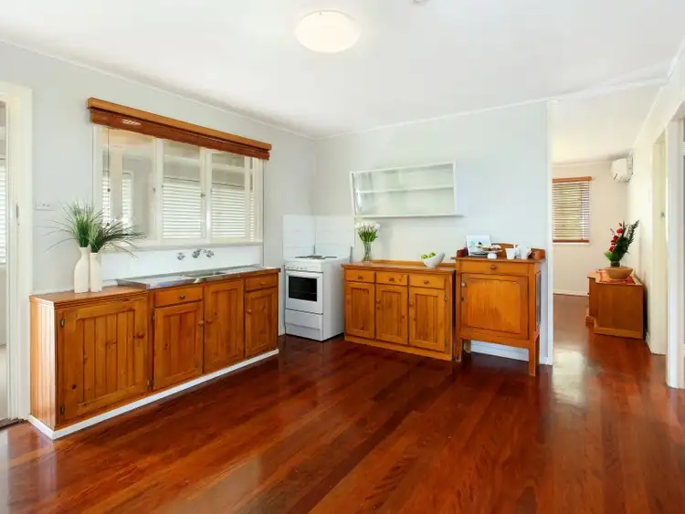 132 Raeburn Street, Manly West QLD 4179