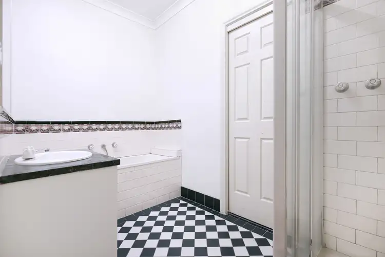 Seventh view of Homely house listing, 8 Haite Place, Roxburgh Park VIC 3064