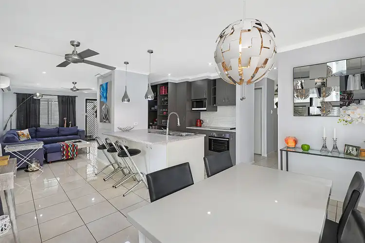 2/30 Karawatha Drive, Mountain Creek QLD 4557