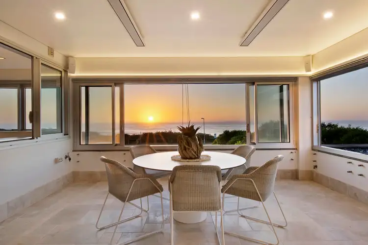 2/203 Ocean Street, Narrabeen NSW 2101