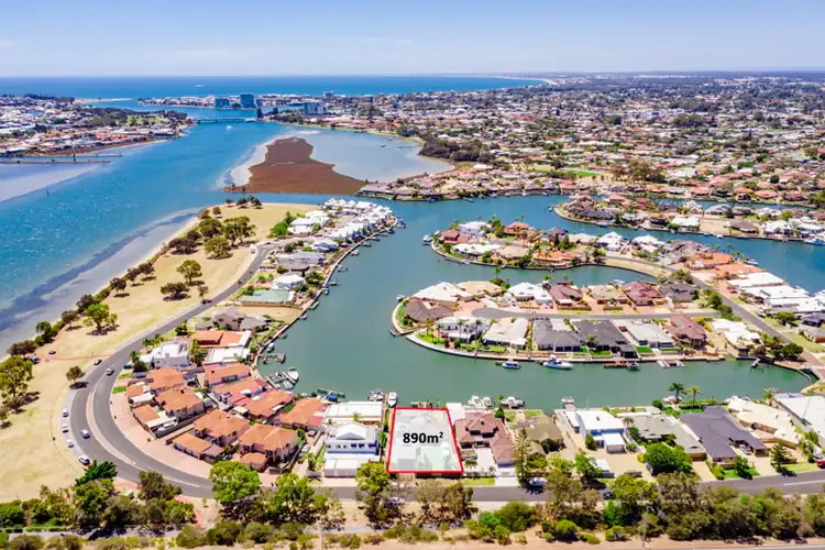 44 Waterside Drive, Dudley Park WA 6210