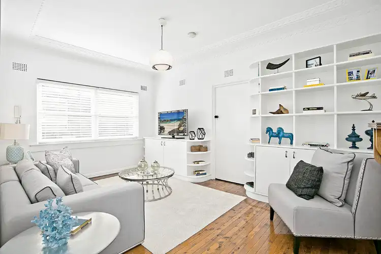 11/125 Old South Head Road