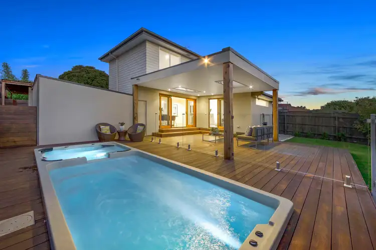 6 Larnark Court, Chelsea Heights VIC 3196