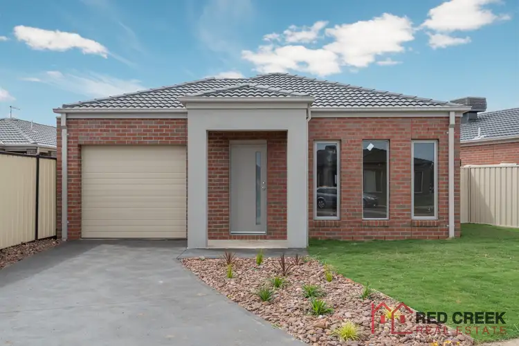2/10 Marlo Drive, Harkness VIC 3337