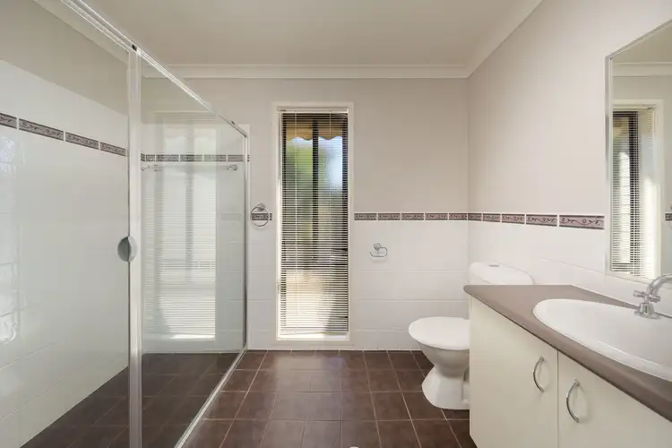 Sixth view of Homely house listing, 4 Sladen Court, Wodonga VIC 3690