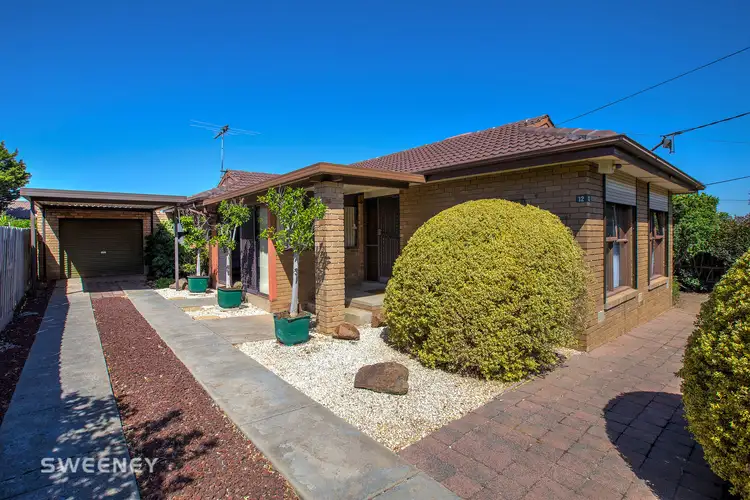12 Charlbury Grove, St Albans VIC 3021