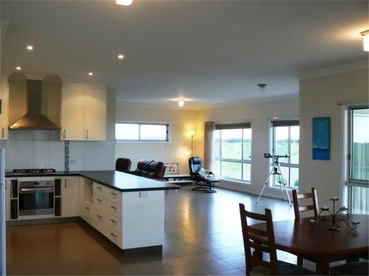 19 Lakeside Drive, Beachport SA 5280