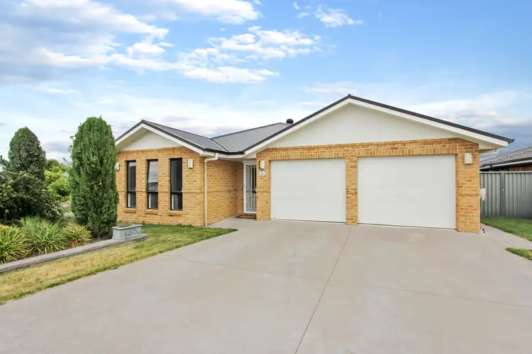 2 Hazelwood Place, Goulburn NSW 2580