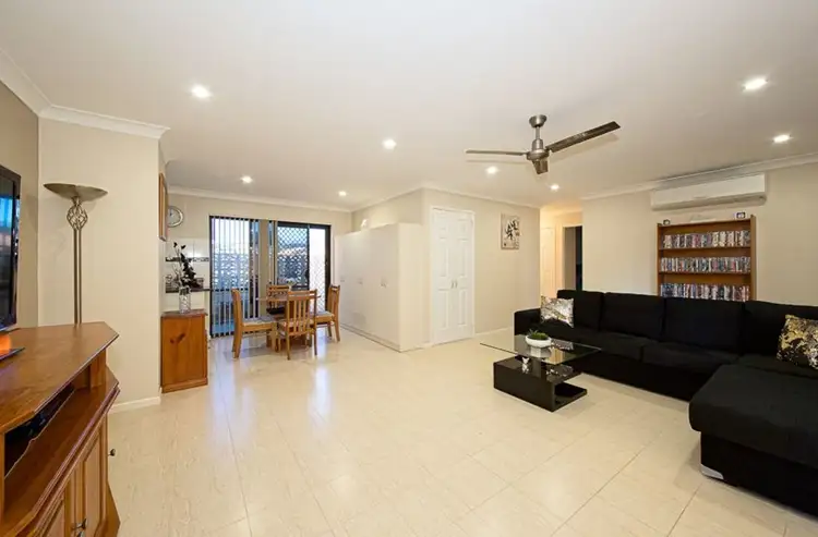 2/44 Banya Street, Bongaree QLD 4507