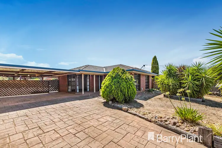 30 Kurunjang Drive, Kurunjang VIC 3337