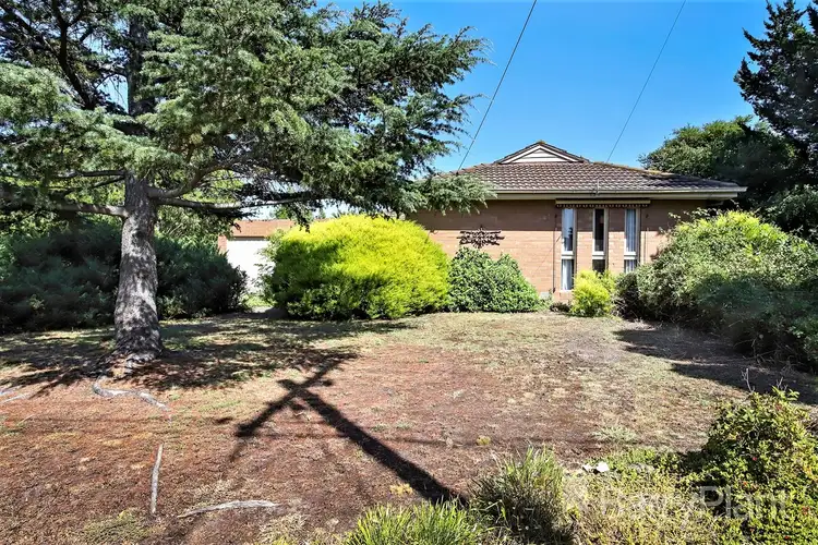 3 Briar Close, Gladstone Park VIC 3043
