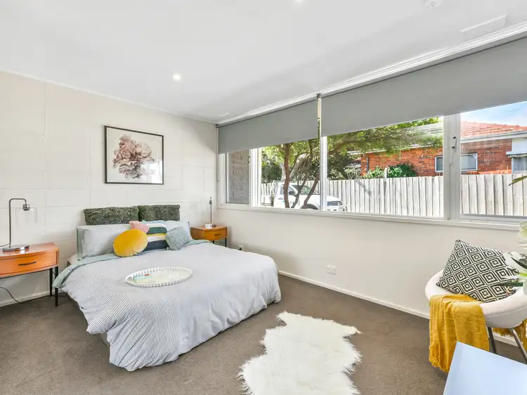 Main view of Homely unit listing, 2/32 Woodbine Grove, Chelsea VIC 3196