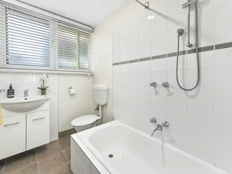 Third view of Homely unit listing, 2/32 Woodbine Grove, Chelsea VIC 3196