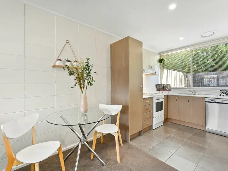 Fifth view of Homely unit listing, 2/32 Woodbine Grove, Chelsea VIC 3196