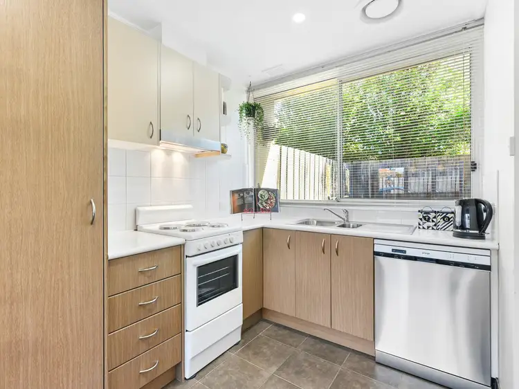 Sixth view of Homely unit listing, 2/32 Woodbine Grove, Chelsea VIC 3196