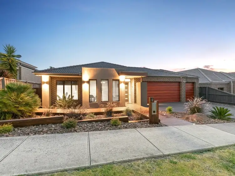 9 Bushlark Court, Berwick VIC 3806
