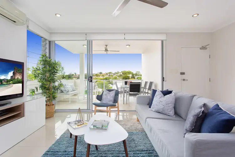 7/64 Pembroke Road, Coorparoo QLD 4151