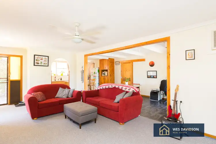 Fifth view of Homely house listing, 2 Shirley Street, Horsham VIC 3400