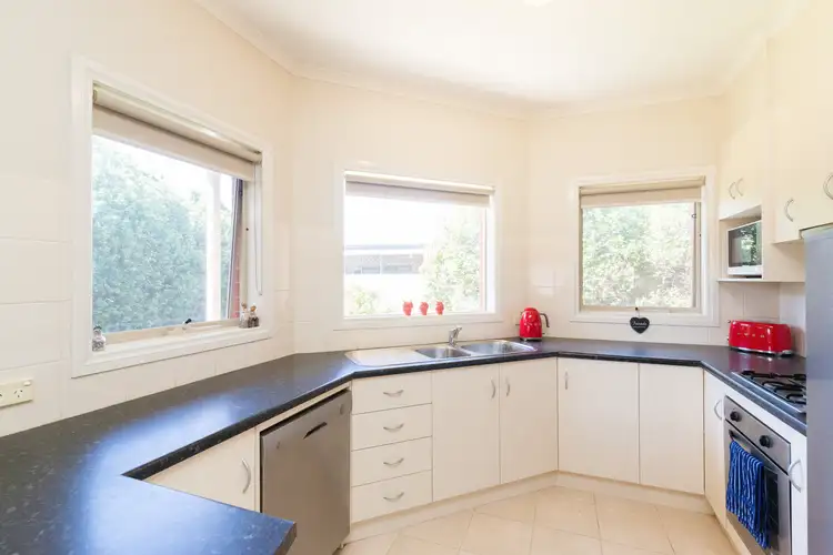 Second view of Homely townhouse listing, 4/38 Karingal Crescent, Horsham VIC 3400