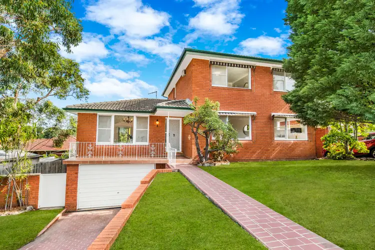 8 Ronald Street, Hornsby NSW 2077