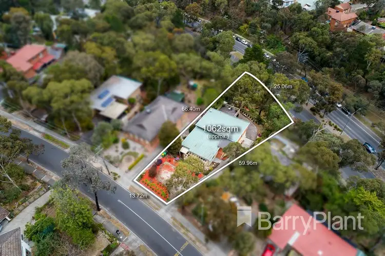 10 Delfin Crescent, Greensborough VIC 3088