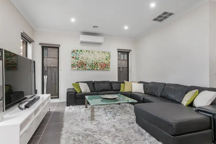 Fifth view of Homely house listing, 11 Tuross Crescent, South Morang VIC 3752